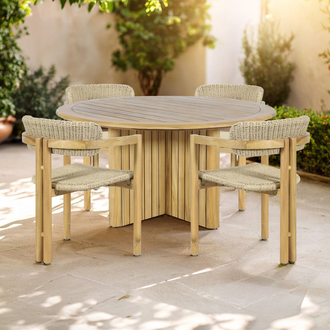 How to Choose the Right Dining Table for Your Space