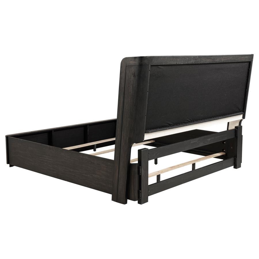 Leandro - Wingback Bed Black