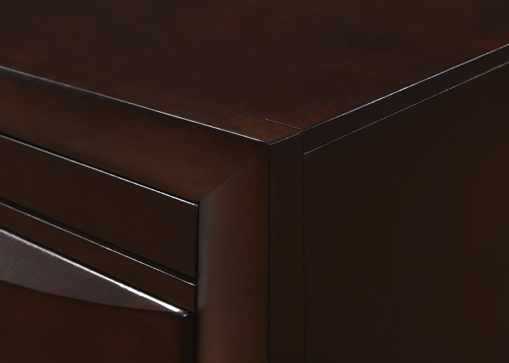 Emily - Dresser 8 Drawers - Cherry
