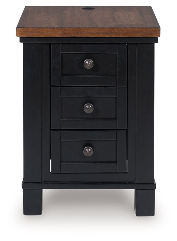 Wildenauer - Chair Side End Table - Brown / Black