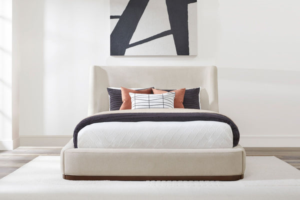 Sofia - Bed