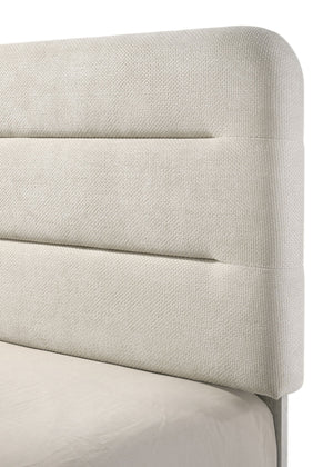 Nyomi - Upholstered Bed