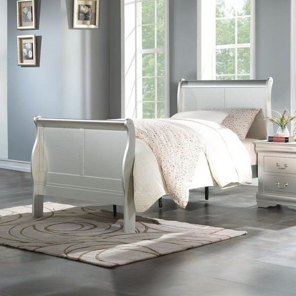 Louis Philippe III - Bed (FB 34"H) Platinum Twin