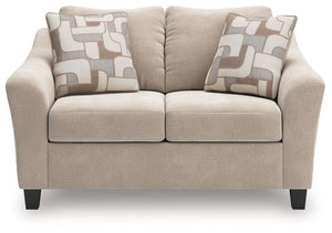 Willarae - Loveseat