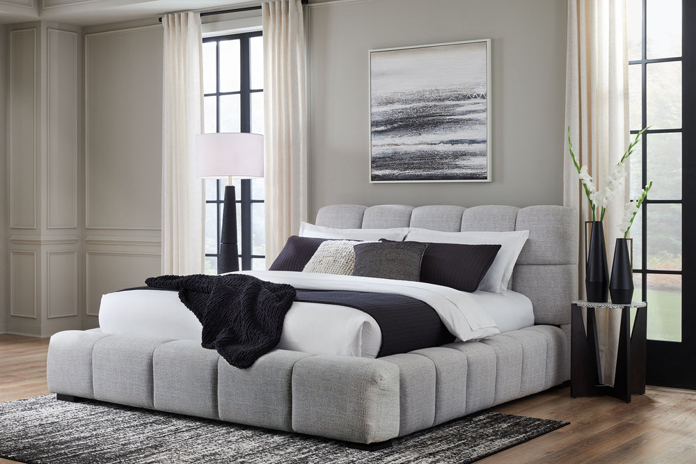 Grendusk - Upholstered Bed Gray