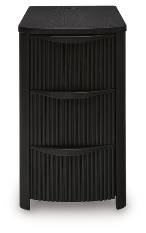 Camdill - Chair Side End Table