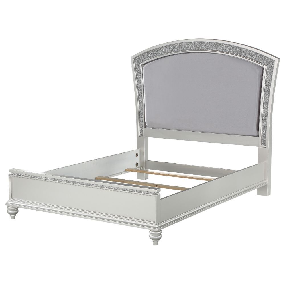Maverick - Panel Bed Platinum